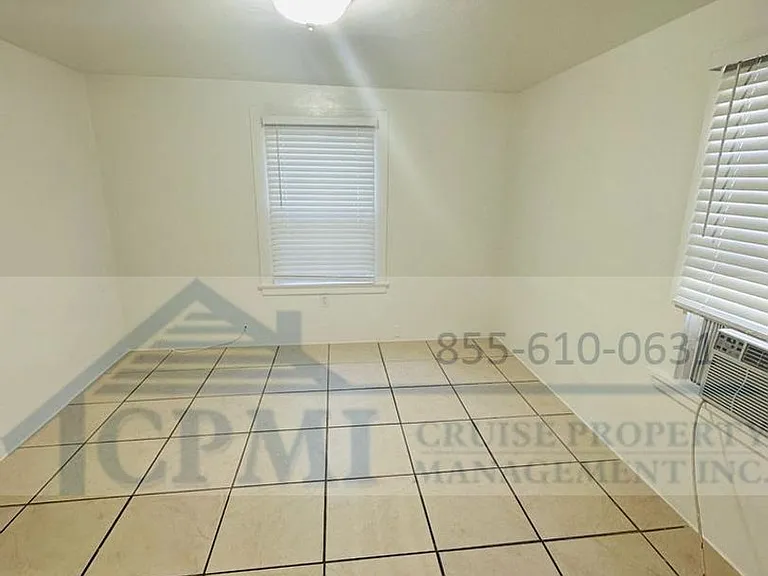 120 N Palmway — Photo 15
