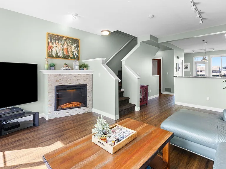 8080 Francis Rd — Photo 5