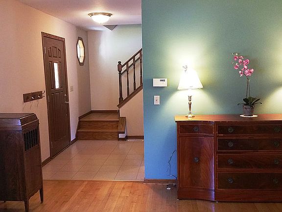 Enter to Living Room