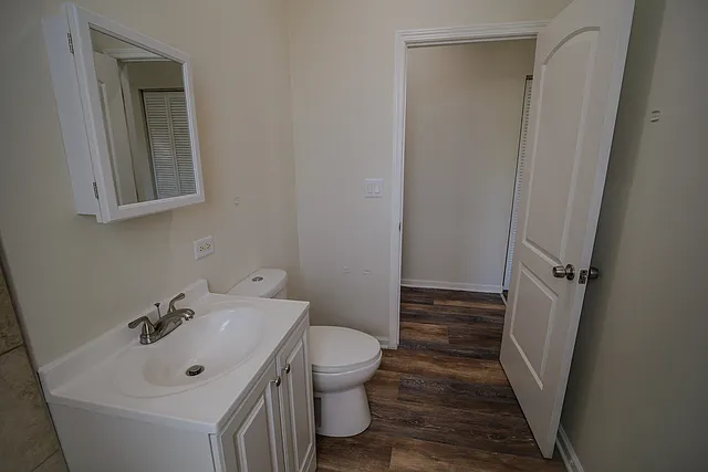 1016 N Ridgeway Ave #1R — Photo 5