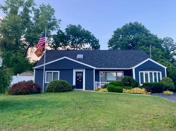 181 Browns Road, Nesconset, NY 11767