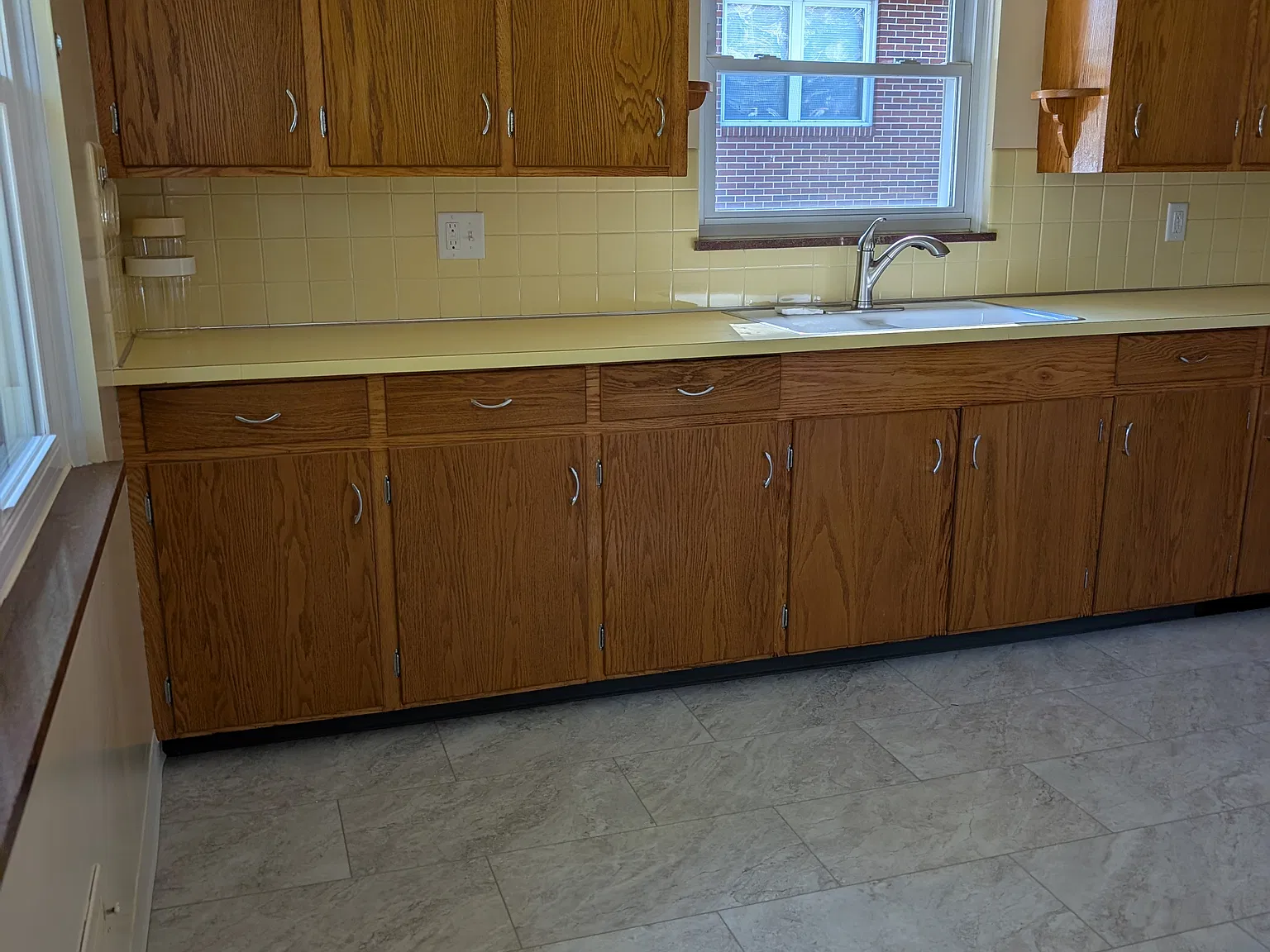 2 bed, 840 sqft, $1,200 — Photo 4