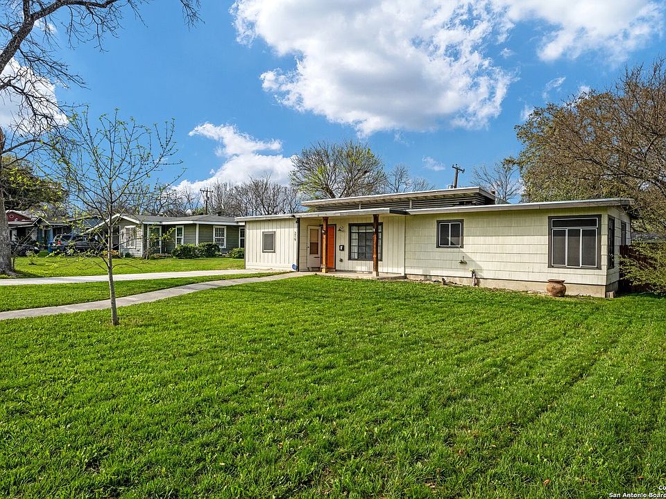 1st image of 219 GREENHAVEN DR