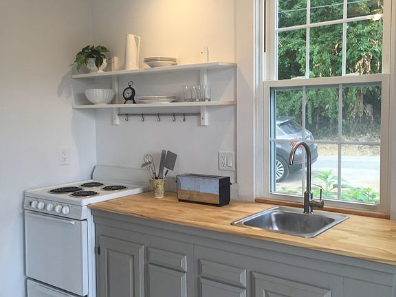 4th image of 24 Old Sheepscot Rd #2