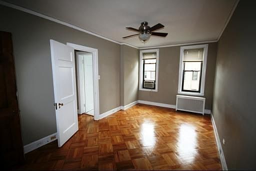 5th image of 2052 N Lincoln Park W APT 314