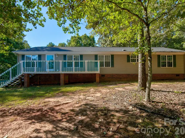 2682 Boxcar Rd, Lancaster, SC 29720