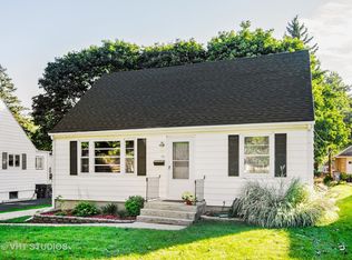 383 Vincent Pl, Elgin, IL 60123