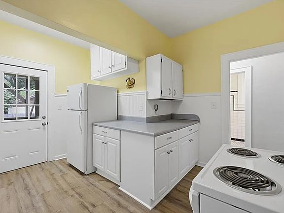 4th image of 624 Georgia Ave APT A
