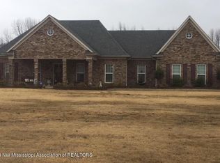 305 Golden Pond Dr, Coldwater, MS 38618