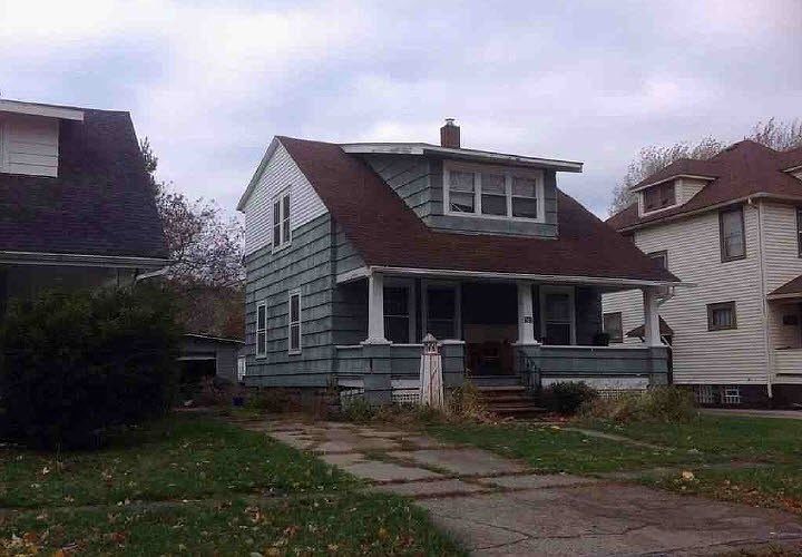 1st image of 202 Longford Ave