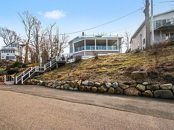 2nd image of 26 Edwards Ave