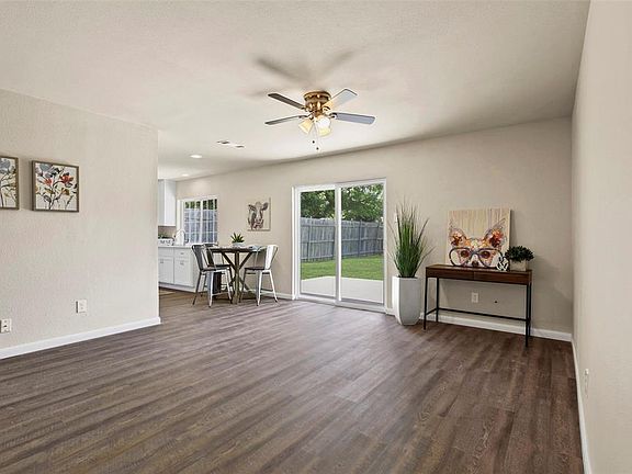 5th image of 1641 Bitter Creek Dr