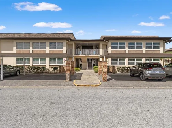 5111 Amulet Dr APT 202, New Port Richey, FL 34652