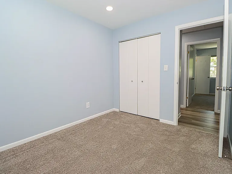 328 Benfield Rd — Photo 29