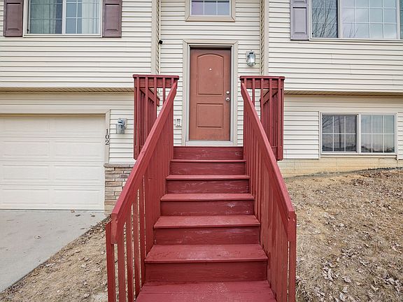 2nd image of 102 Rolling Vista Pl