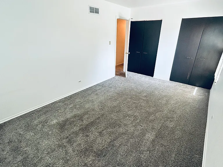 2nd bedroom 11x16
