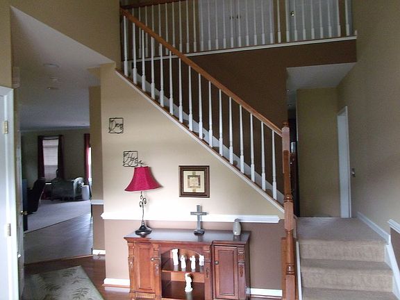 2nd image of 10100 Lees Crossing Ln