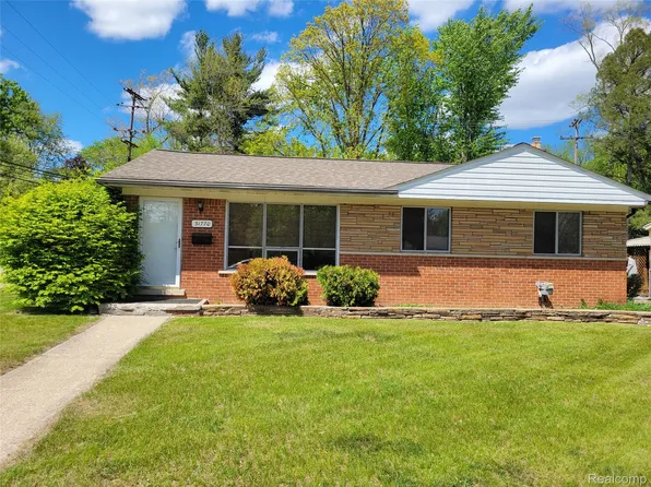 31770 Pembroke St, Livonia, MI 48152
