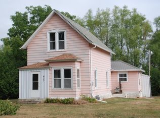 423 E Burger St, Hawkeye, IA 52147