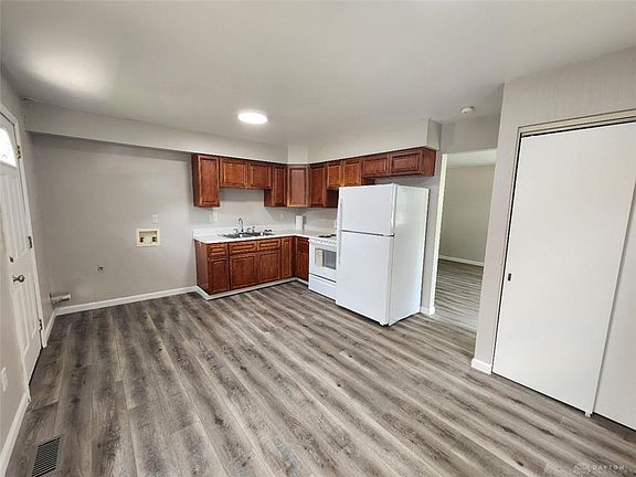 4th image of 234 Orchard St