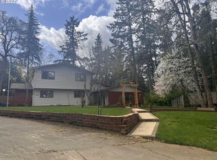 1972 Kimberly Dr, Eugene, OR 97405