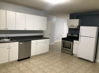 162 Canterbury St APT 2, Worcester, MA 01603