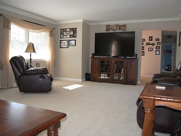 2nd image of 6406 Alameda Dr