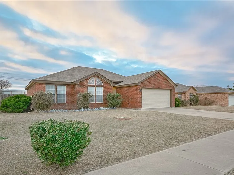 3109 Rampart Loop — Photo 2