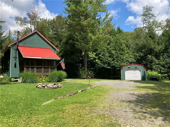 50 Maple Ridge Rd, Redfield, NY 13437
