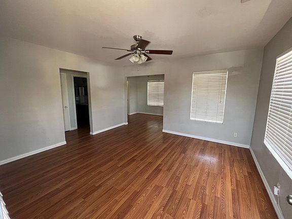 2nd image of 1205 W Chisum Ave