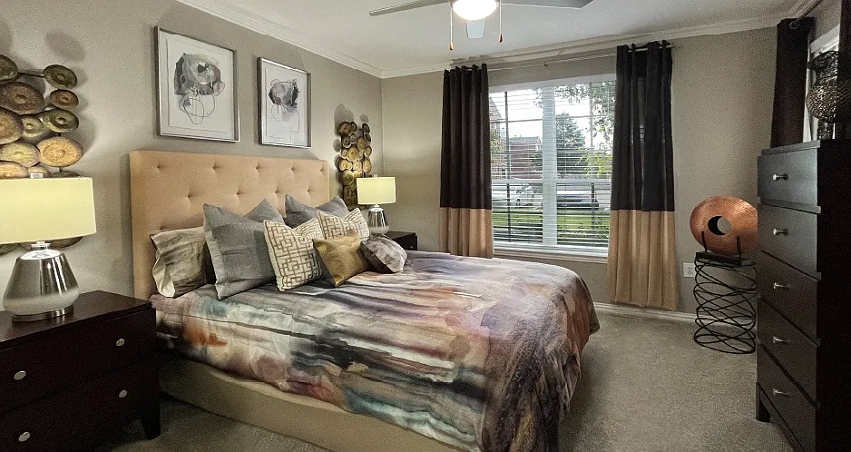 Lenox Village Apartments — Photo 4