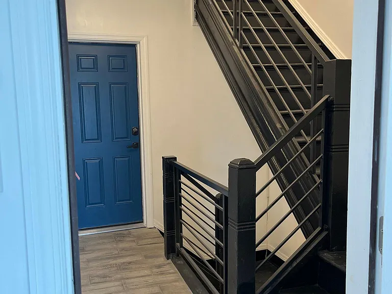 5410 Springfield Ave #2F — Photo 8
