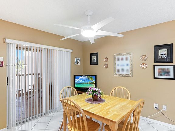 4th image of 7547 Granville Dr #212