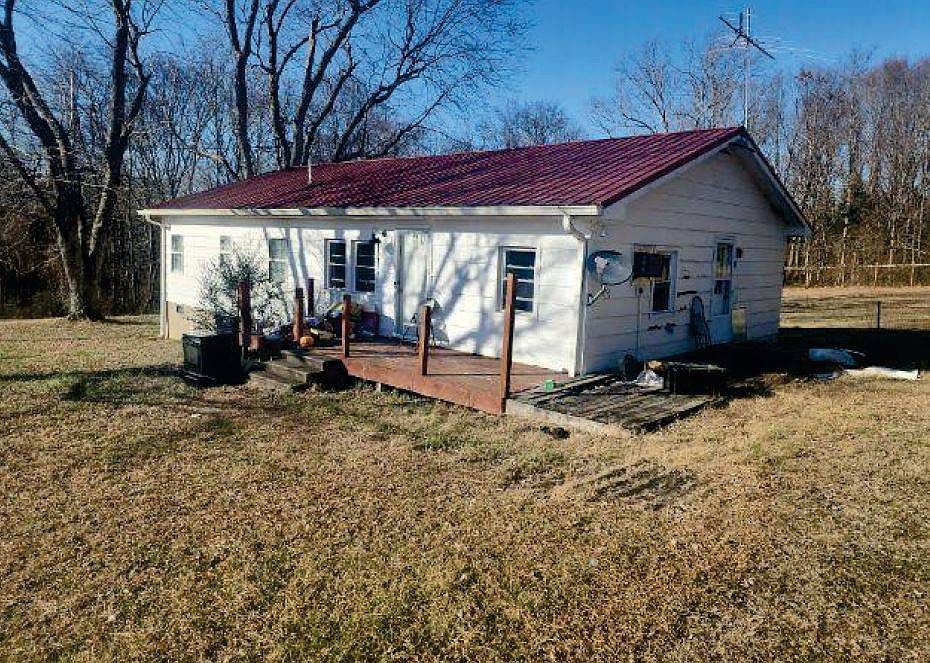 1st image of 3011 Henderson Rd