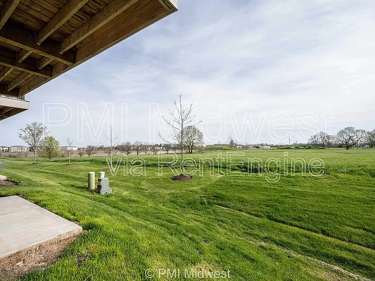 7278 Zanesville Rd — Photo 49