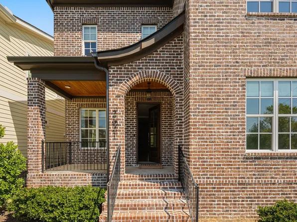 2621 Barclay Dr, Nashville, TN 37206