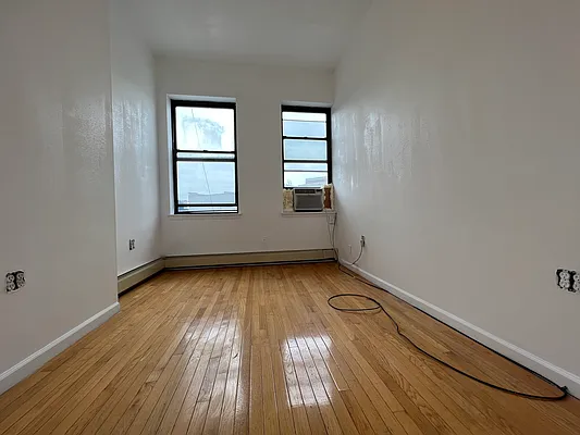 Rented by Compass | media 13