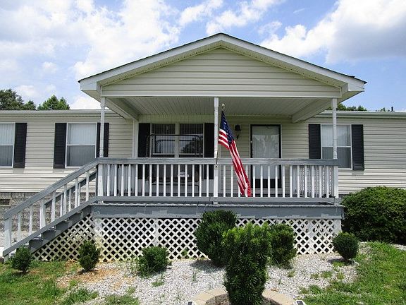 4th image of 295 Fay Lee Dr