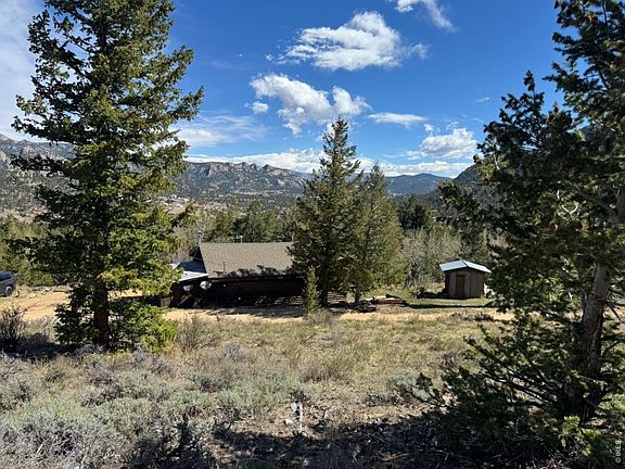 4th image of 1241 Giant Track Rd
