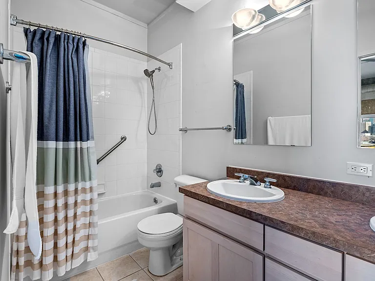 1050 Cherokee St #406 — Photo 25