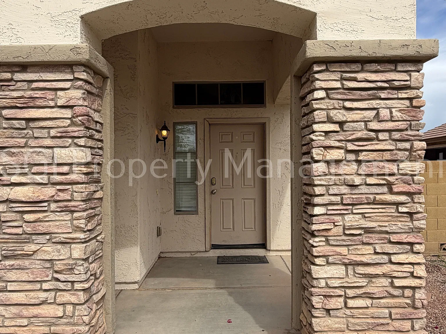 Beautiful Home Ready For Move In!! — Photo 2