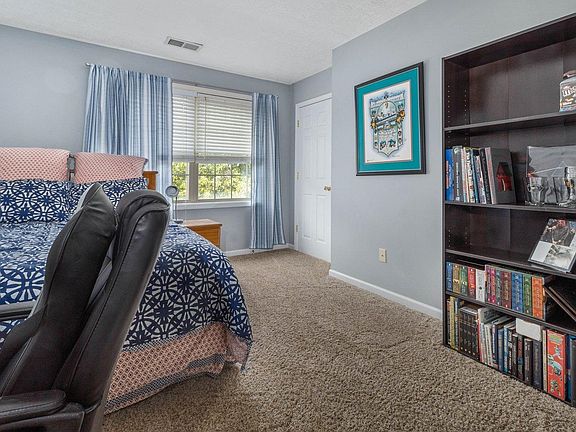 5th image of 2324 Prescott Ln