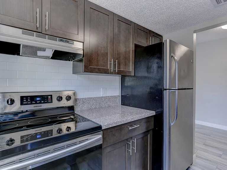 2827 Dr Martin Luther King Jr St N — Photo 11