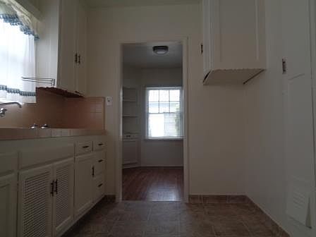4th image of 2100-2110 23rd St