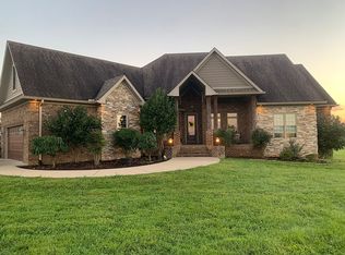 8181 Twin Bridges Rd, Alvaton, KY 42122