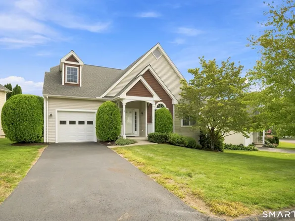 8 South Pond Road #8, Bloomfield, CT 06002