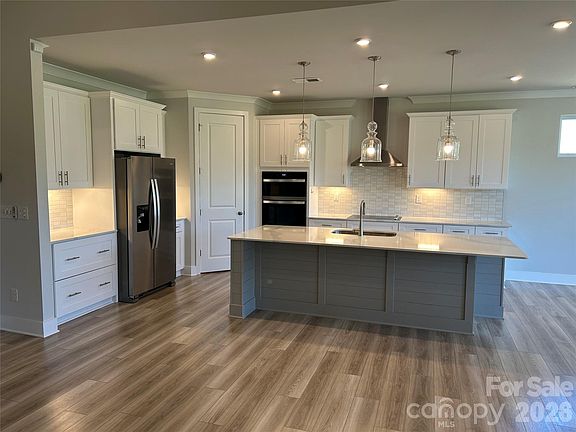 2nd image of 1155 Coppergate Dr