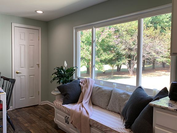 Kitchen window seat