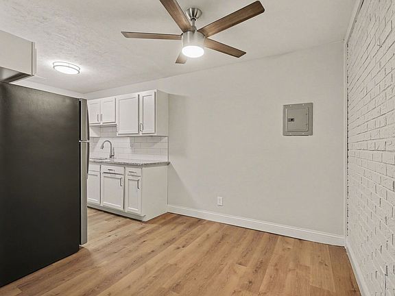 5th image of 4300-4310 Batavia Meadows Dr #6
