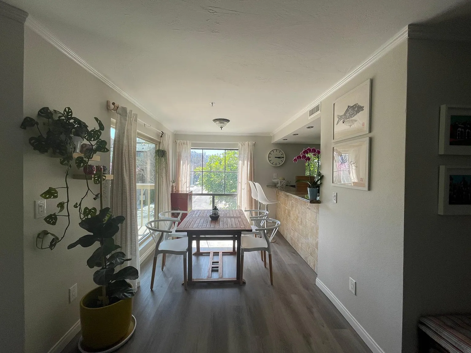 2 bed, 1200 sqft, $5,500 — Photo 2